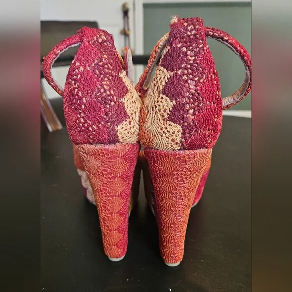 JEFFERY CAMPBELL Crochet/lace wedge platform. Size 9 - Picture 9 of 12